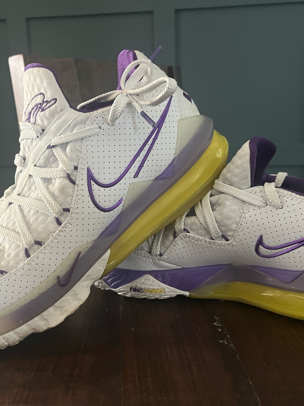 Men’s Nike LeBron basketball shoes